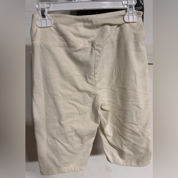 Guess shorts - Picture 2 of 3